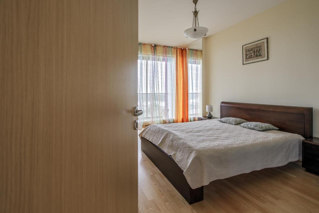 Sea View Apartment On 19Th Floor Klaipeda Exterior photo