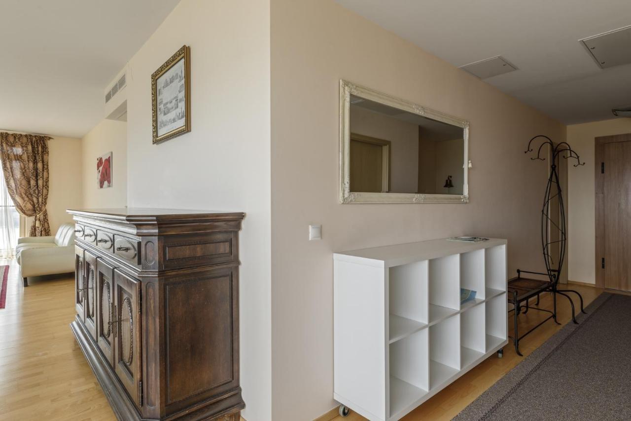 Sea View Apartment On 19Th Floor Klaipeda Exterior photo