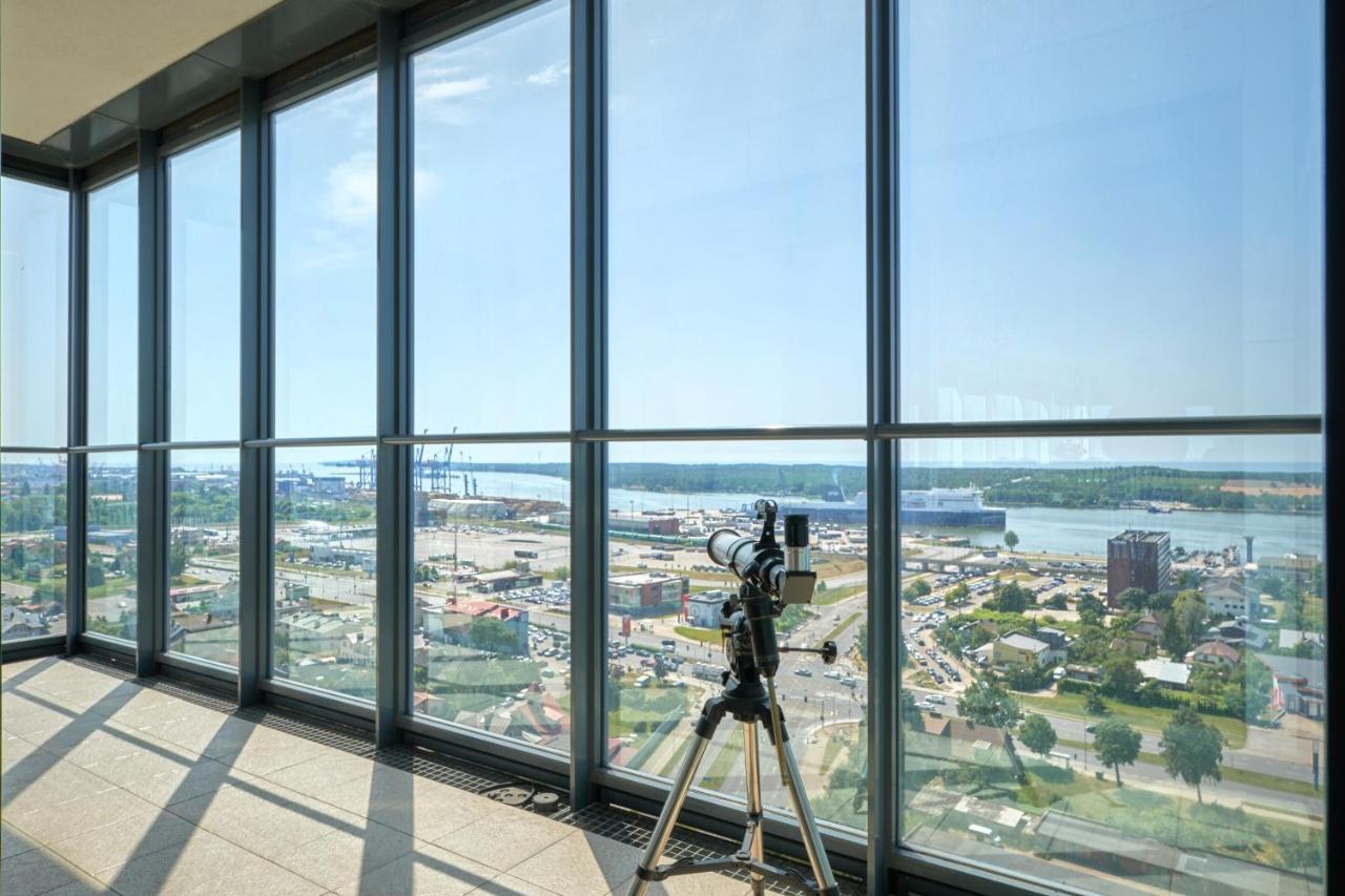 Sea View Apartment On 19Th Floor Klaipeda Exterior photo
